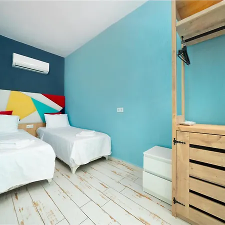 Isinda Проживание в семье *