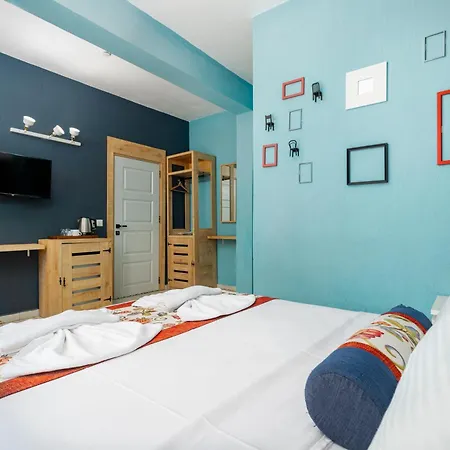 Isinda Проживание в семье Каш