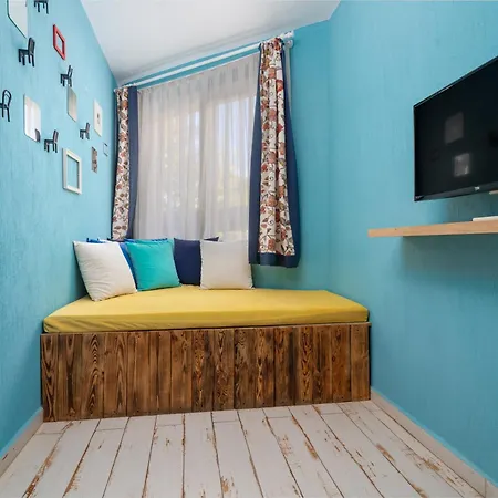 Isinda Проживание в семье *