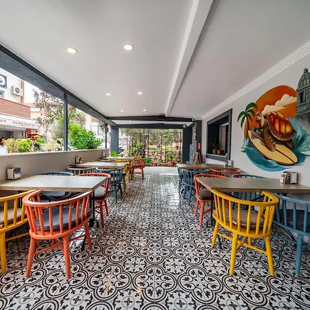 Isinda Проживание в семье Каш