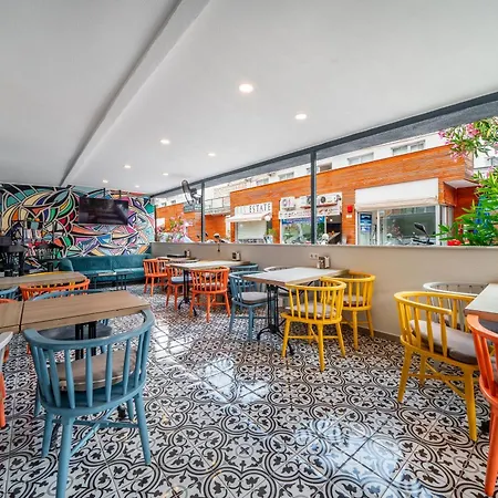 Isinda Проживание в семье Каш